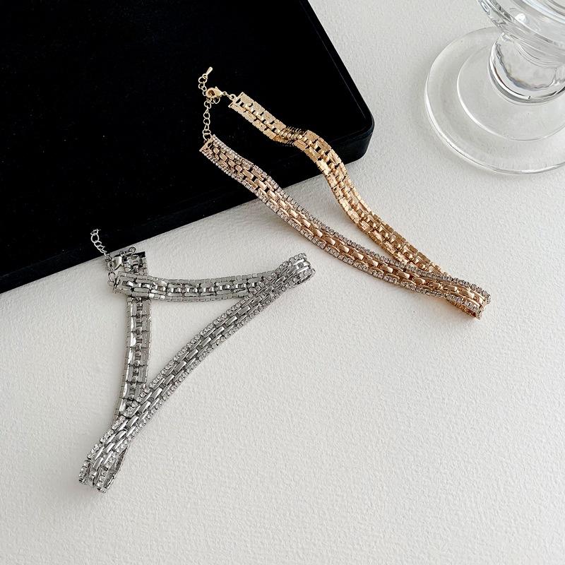 Chokers TIMEONLY Simple Wide Metal Shinning Rhinestones Choker Necklaces For Women Girls Hip Hop Necklace Street Style Fashion Jewelry
Chokers TIMEONLY Simple Wide Metal Shinning Rhinestones Choker Necklaces For Women Girls Hip Hop Necklace Street Style Fashion Jewelry