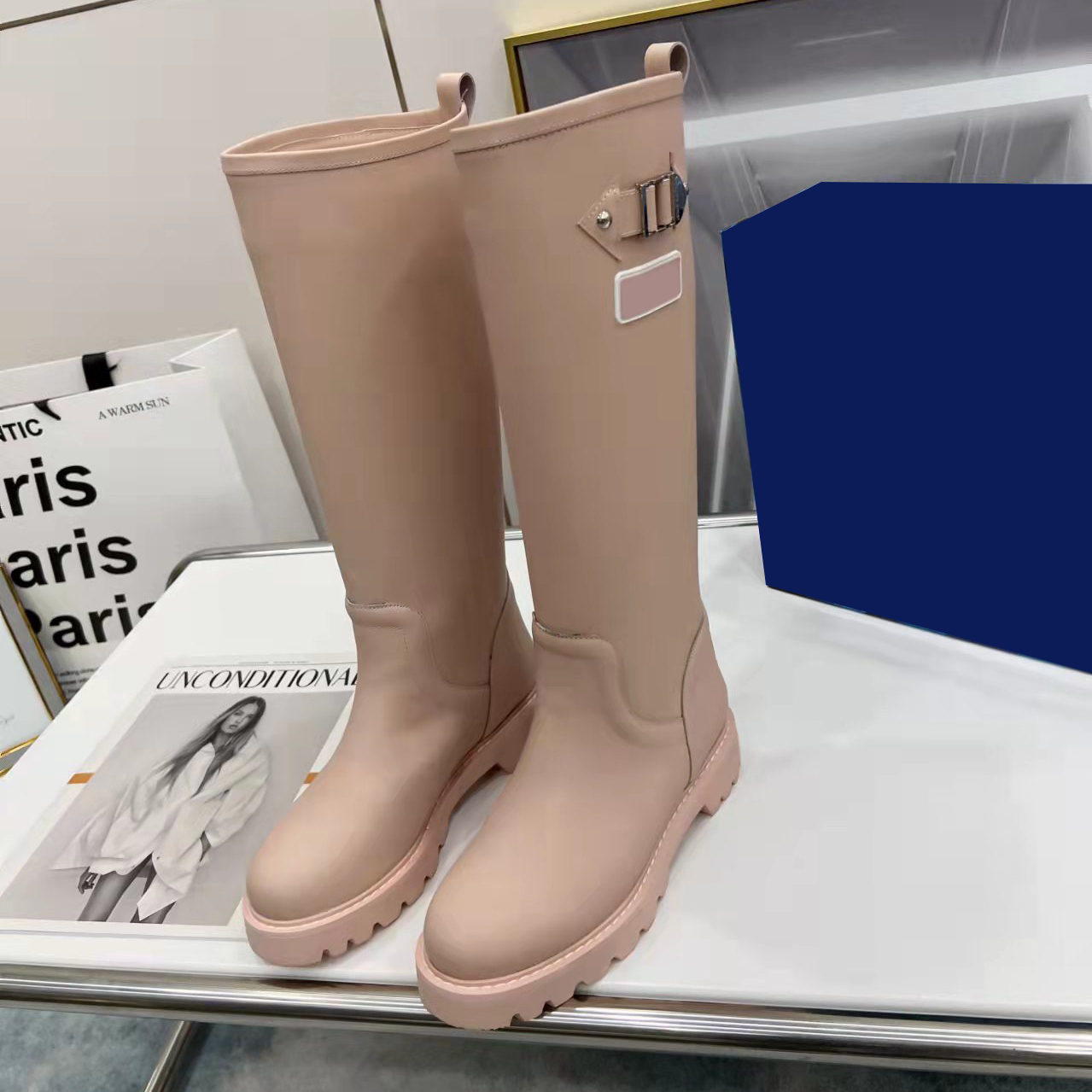 fashion buckle studs engraved letter print Rain boot shoe 2022 Women TERRITORY flat half boots top designer ladies winter booties shoes size, Black
fashion buckle studs engraved letter print Rain boot shoe 2022 Women TERRITORY flat half boots top designer ladies winter booties shoes size, Black