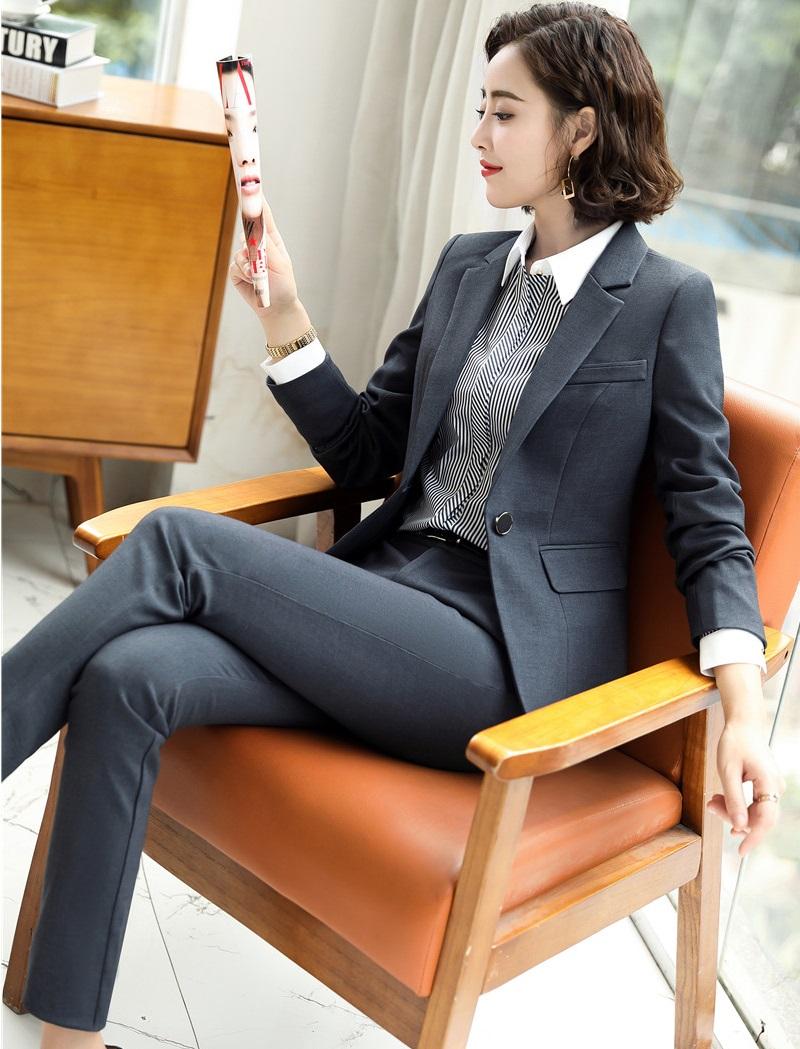 High Quality Fabric Uniform Styles Business Suits With Jackets And Pants Elegant Grey Office Work Wear Pants Suits Blazers Set, Black
High Quality Fabric Uniform Styles Business Suits With Jackets And Pants Elegant Grey Office Work Wear Pants Suits Blazers Set, Black