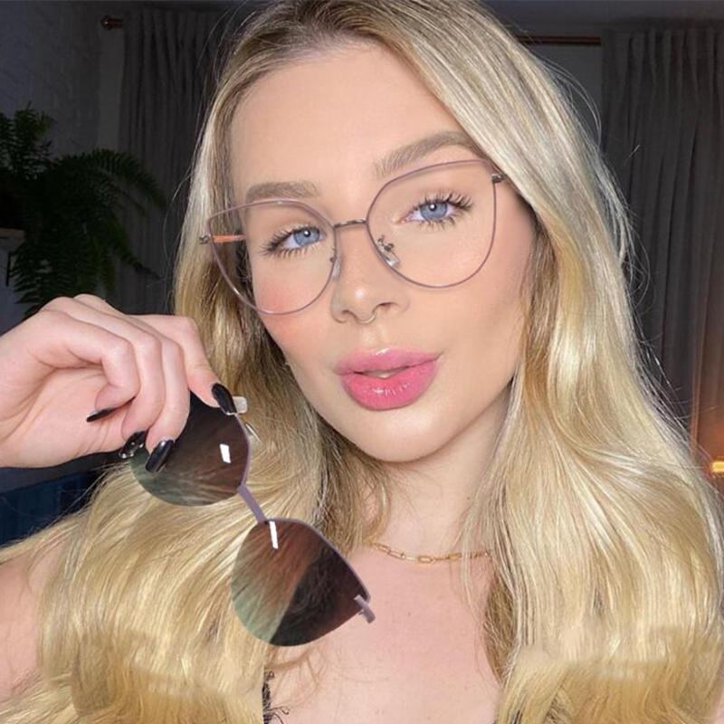 Sunglasses One Set Polarized Magnetic Clip On Women Gradient Lens Transparent Anti Blue Light Glasses Alloy Fashion Eyewear UV
Sunglasses One Set Polarized Magnetic Clip On Women Gradient Lens Transparent Anti Blue Light Glasses Alloy Fashion Eyewear UV