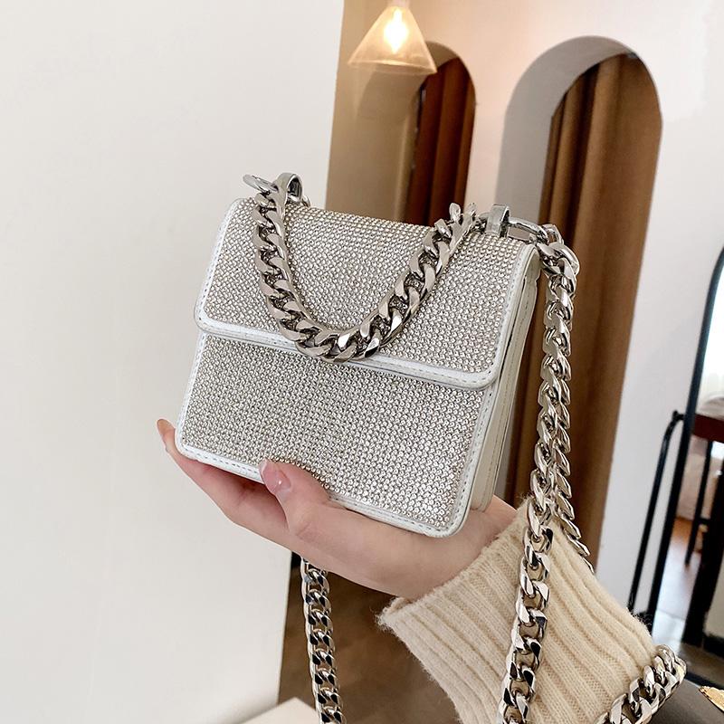 Western style high-quality square handbag 2021 new fashion chain women's designer all-match shoulder messenger bag, Black
Western style high-quality square handbag 2021 new fashion chain women's designer all-match shoulder messenger bag, Black
