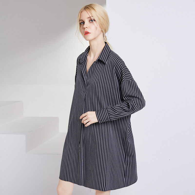 2021 New Spring autumn classic black and white female casual fashion with striped v-neck down skinny sleeve shirt dress OGI6, Blue
2021 New Spring autumn classic black and white female casual fashion with striped v-neck down skinny sleeve shirt dress OGI6, Blue