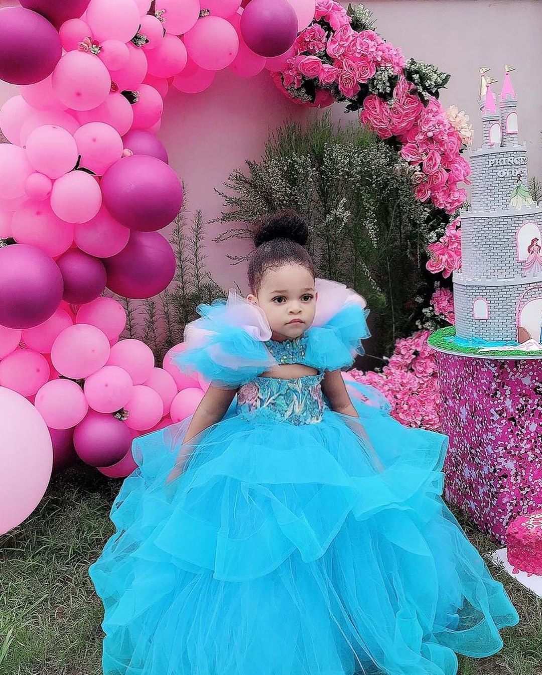 luxurious lace flower girl dresses beaded ball gown little girl wedding dresses cheap communion pageant dresses gowns f31845