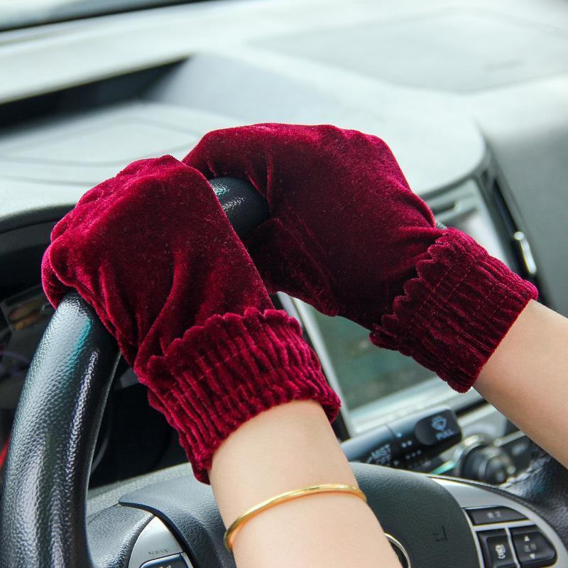 Woman Fashion Warm Satin Lady Solid Velvet Female Windproof Winter Soft Thermal Comfortable Gloves Mitten Driving Gloves1
Woman Fashion Warm Satin Lady Solid Velvet Female Windproof Winter Soft Thermal Comfortable Gloves Mitten Driving Gloves1