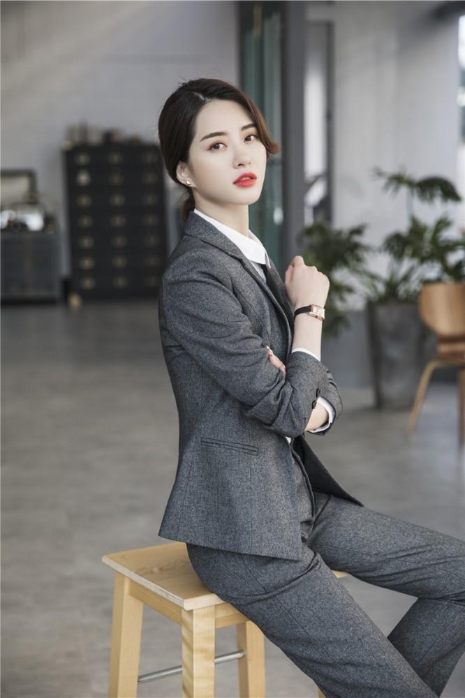 Novelty Grey Uniforom Designs Women Business Suits with Pants and Jackets Coat Office Ladies Autumn Winter Pantsuits Blazers, Black
Novelty Grey Uniforom Designs Women Business Suits with Pants and Jackets Coat Office Ladies Autumn Winter Pantsuits Blazers, Black