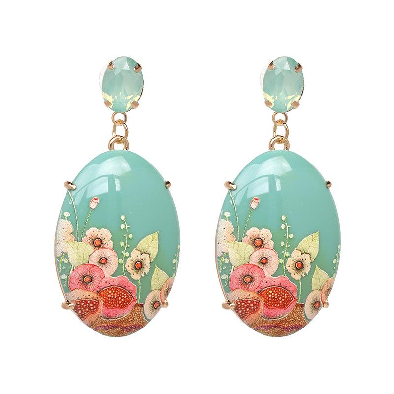 Retro resin printing earrings exaggerated personality earrings European and American women fashion jewelry
Retro resin printing earrings exaggerated personality earrings European and American women fashion jewelry