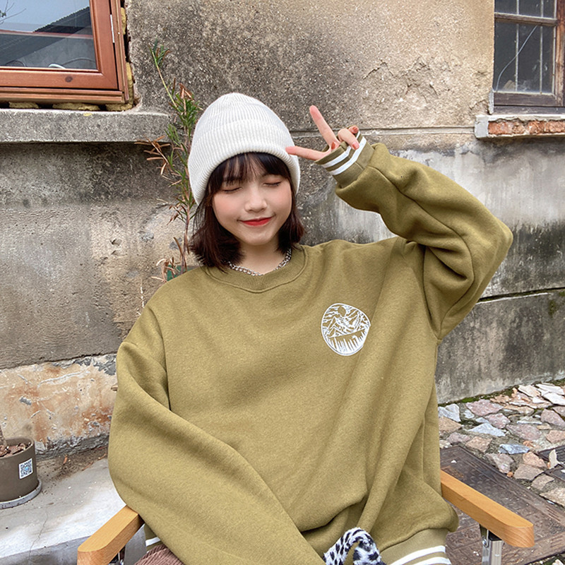 2021 New 2 color autumn Korean style cartoons print hot coarse sweatshirts of women pullovers (f4137) Z1EA, Green
2021 New 2 color autumn Korean style cartoons print hot coarse sweatshirts of women pullovers (f4137) Z1EA, Green