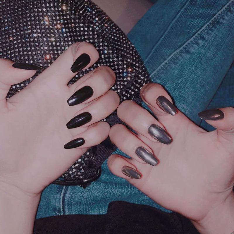 24 Pcs/set Black Ballerina Fake Nails Reusable Ultra Thin Silver Mirror Finished False Nails with Adhesive Tape Glue Sticker, Mp596
24 Pcs/set Black Ballerina Fake Nails Reusable Ultra Thin Silver Mirror Finished False Nails with Adhesive Tape Glue Sticker, Mp596