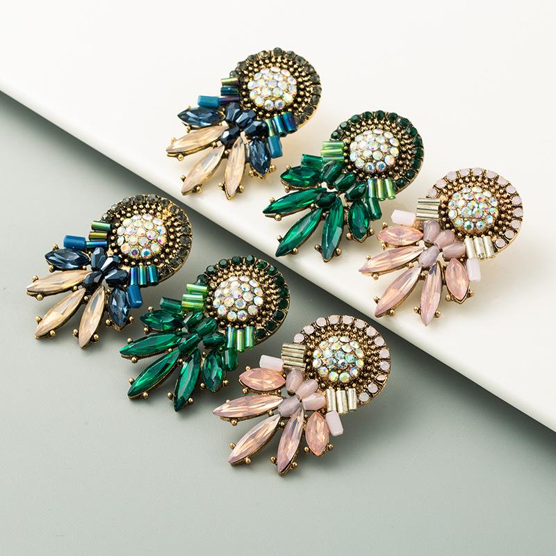 HI MAN New Bohemian Vintage Color Crystal Drop Earrings Woman Crystal Pavé Elegant Traditional Accessories Delicate Jewelry
HI MAN New Bohemian Vintage Color Crystal Drop Earrings Woman Crystal Pavé Elegant Traditional Accessories Delicate Jewelry