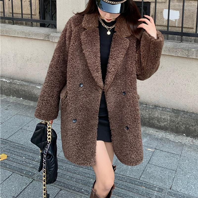 Overcoat Double-Breasted Closure Lapel Neckline No Belt No Collar Loose Model Plain Pattern Suit Winter, Beige
Overcoat Double-Breasted Closure Lapel Neckline No Belt No Collar Loose Model Plain Pattern Suit Winter, Beige