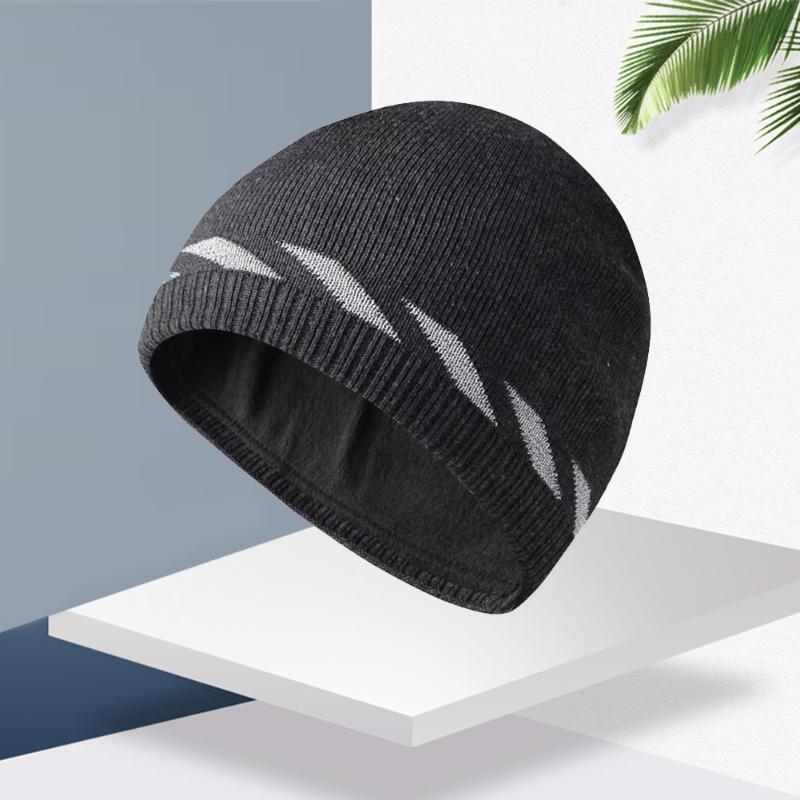 Women Men Warm Soft Unisex Night Knitted Hat Stretch Elastic Autumn Winter Casual Beanie Outdoor Sport Geometric Reflective
Women Men Warm Soft Unisex Night Knitted Hat Stretch Elastic Autumn Winter Casual Beanie Outdoor Sport Geometric Reflective