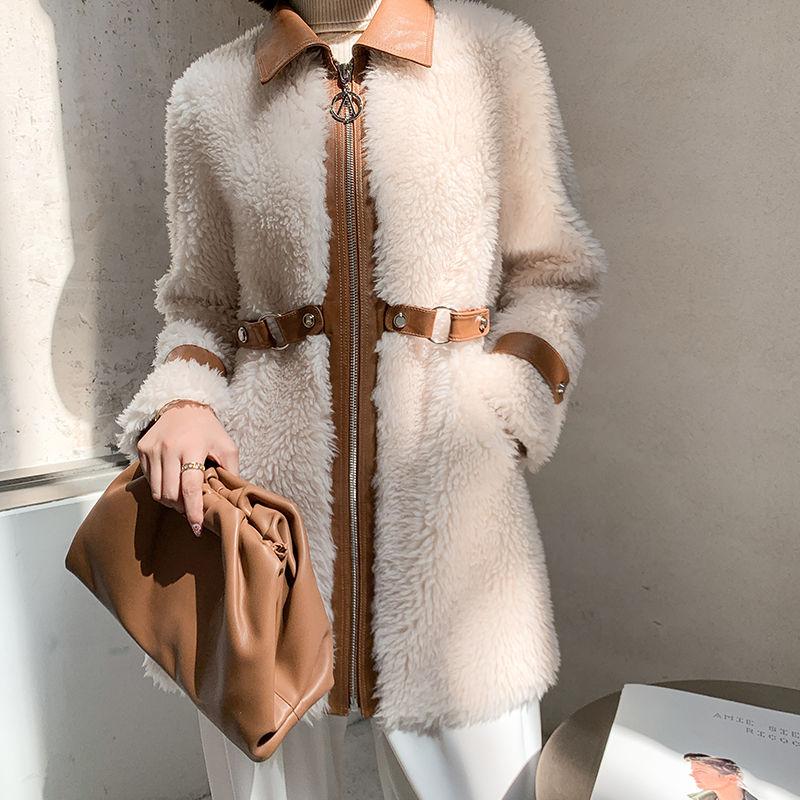 2020 Hot Sale Women Winter Coats Real Sheep Fur Jacket Genuine Sheepskin Luxury Fashion Coat Turn Down Collar Outwear Q289, White
2020 Hot Sale Women Winter Coats Real Sheep Fur Jacket Genuine Sheepskin Luxury Fashion Coat Turn Down Collar Outwear Q289, White