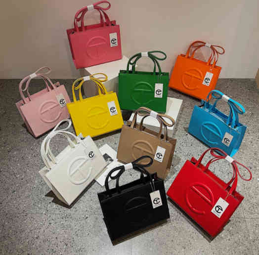 Shoulder Bags Mini Crossbody Pure Designer Telfar Tas Luxury Fashion Famous Brands Pu Leather Handbags for Women Messenger 1227
Shoulder Bags Mini Crossbody Pure Designer Telfar Tas Luxury Fashion Famous Brands Pu Leather Handbags for Women Messenger 1227