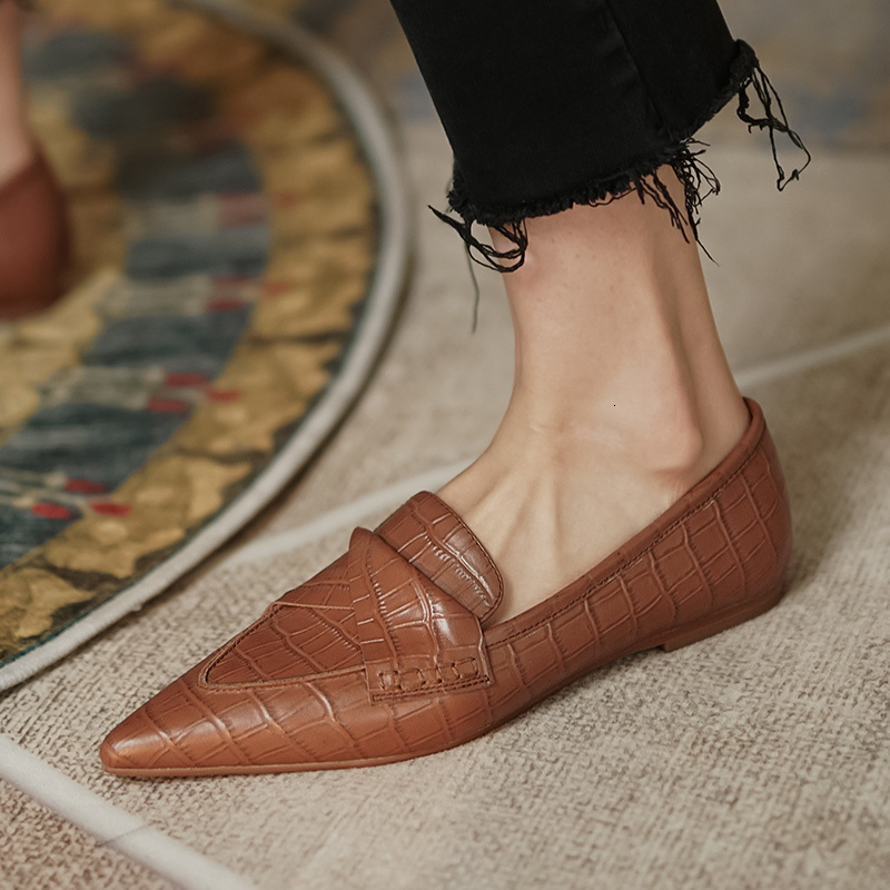 2021 New Woman Genuine Apartments Pointed Toe Sliding in Stone Moccasins Printing Comfortable Ladies F3S8, Brown.
2021 New Woman Genuine Apartments Pointed Toe Sliding in Stone Moccasins Printing Comfortable Ladies F3S8, Brown.