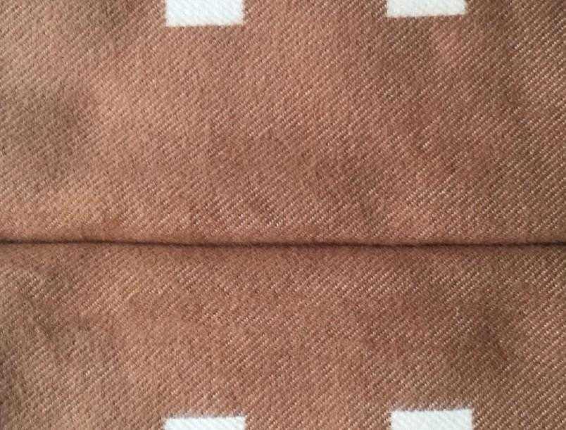 Letter Blanket Soft Wool Scarf Shawl Portable Warm Plaid Sofa Bed Fleece Spring Autumn Women Throw queen size Blankets