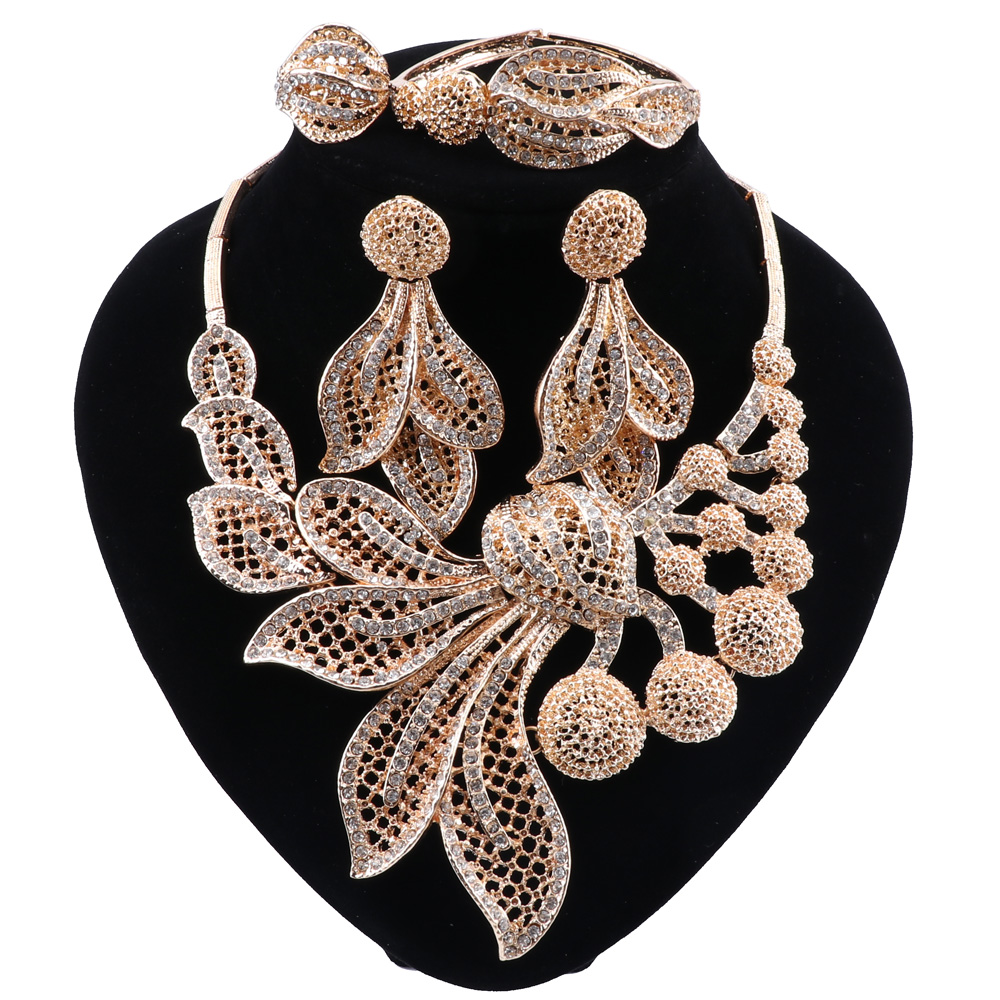 Dubai Jewelry Sets Gold Fashion Ladies Crystal Bridesmaid Indian Jewelry Wedding Gifts Bridal Necklace Earrings Set, Slivery;golden
Dubai Jewelry Sets Gold Fashion Ladies Crystal Bridesmaid Indian Jewelry Wedding Gifts Bridal Necklace Earrings Set, Slivery;golden