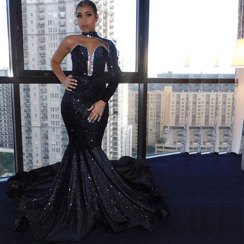 Black Sequined Mermaid Prom Dresses One Long Sleeve High Neck Crystal Evening Gown Sweep Train Celebrity Party Dress