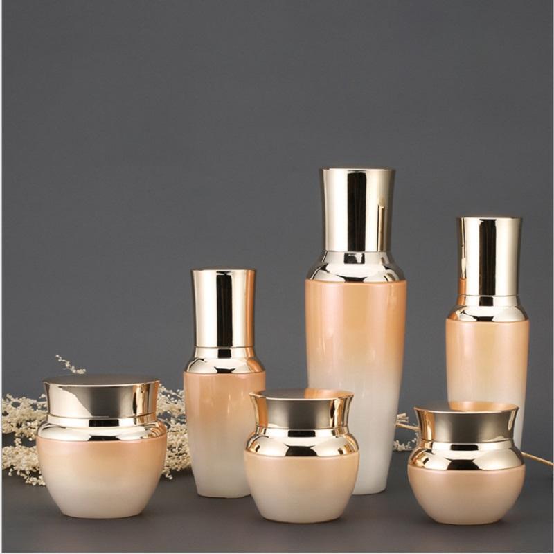 Essence Lotion Bottle Skin Care Products Bottle New Style Cosmetic Container Glass Emulsion Spray Empty Jar 20g 30g 50g
Essence Lotion Bottle Skin Care Products Bottle New Style Cosmetic Container Glass Emulsion Spray Empty Jar 20g 30g 50g