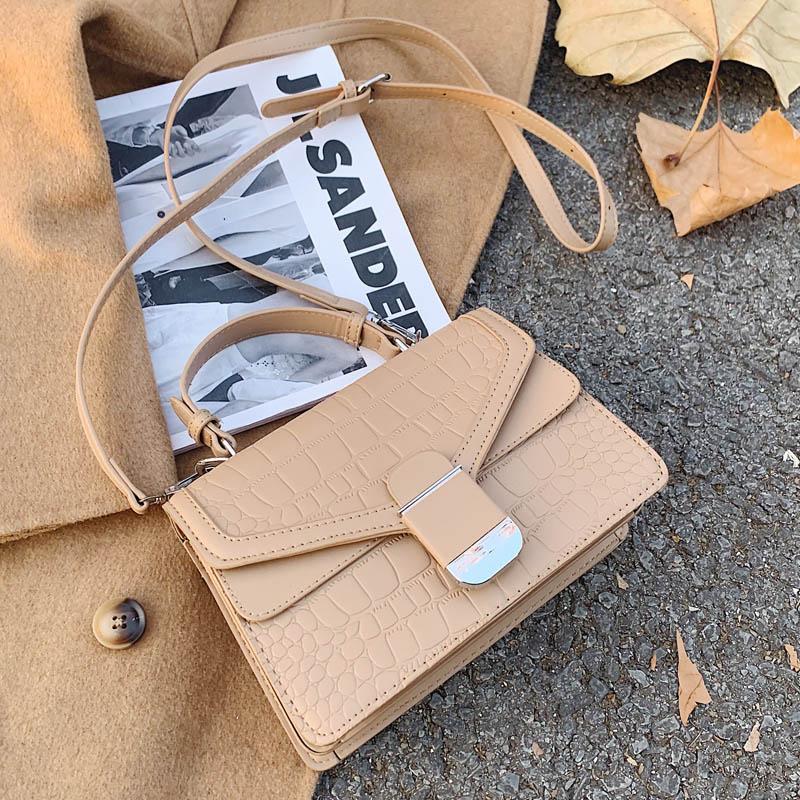 Women Handbag Luxury Design Crossbody Bag Female Leather Flap Shoulder Bag Top Handle Clutch Office Lady Daily Messenger Bags, Red shoulder bag
Women Handbag Luxury Design Crossbody Bag Female Leather Flap Shoulder Bag Top Handle Clutch Office Lady Daily Messenger Bags, Red shoulder bag