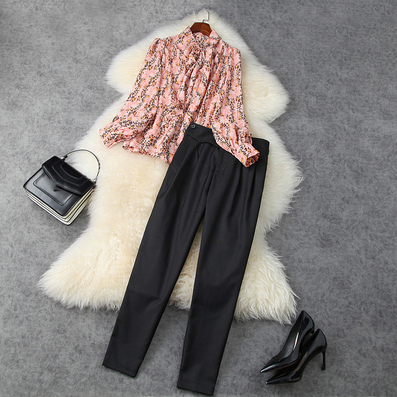 2021 Spring Long Sleeve Round Neck Pink Floral Print Chiffon Ribbon Tie Bow Blouse + Black Long Pants Two Piece Suits 2 Pieces Set LJ1811787, White
2021 Spring Long Sleeve Round Neck Pink Floral Print Chiffon Ribbon Tie Bow Blouse + Black Long Pants Two Piece Suits 2 Pieces Set LJ1811787, White