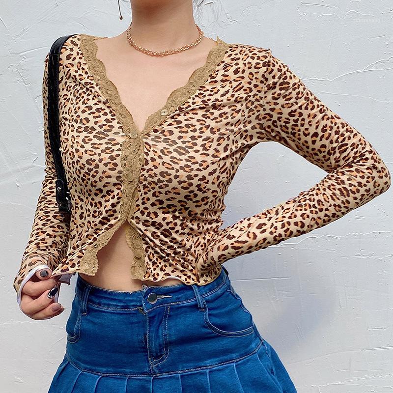 Lace Leopard Print Long Sleeve T-shirt Women V Neck Buttons Cropped T Shirt Ladies Casual Fashion Crop tops Tee Streetwear 20201
Lace Leopard Print Long Sleeve T-shirt Women V Neck Buttons Cropped T Shirt Ladies Casual Fashion Crop tops Tee Streetwear 20201