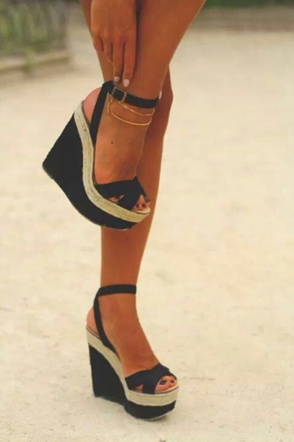 2021 New Female Fashions Sandals Leisure Belts Wedges Heels Two Sexy Shoes V71N, Black
2021 New Female Fashions Sandals Leisure Belts Wedges Heels Two Sexy Shoes V71N, Black
