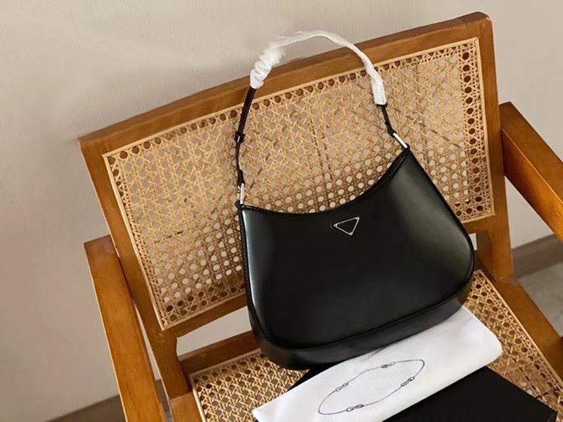 Designer Brand Classic Shoulder Bag 2020 Fashion Underarm Wrap Classic Ladies Leather Wallet Handbag Free Original Box, Make up the difference
Designer Brand Classic Shoulder Bag 2020 Fashion Underarm Wrap Classic Ladies Leather Wallet Handbag Free Original Box, Make up the difference