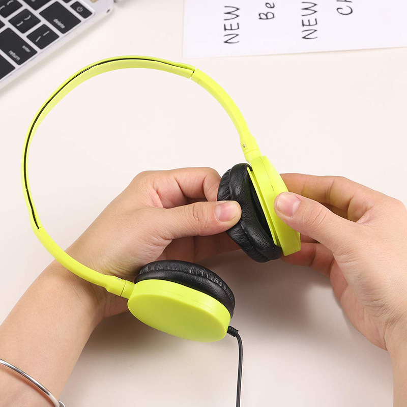 Wholesale Headphone Earphones Earbuds 25 Pack Wholesale Bulk Headphone for School, Classroom, Airplane, Hospiital, Students,Kids and Adults
Wholesale Headphone Earphones Earbuds 25 Pack Wholesale Bulk Headphone for School, Classroom, Airplane, Hospiital, Students,Kids and Adults