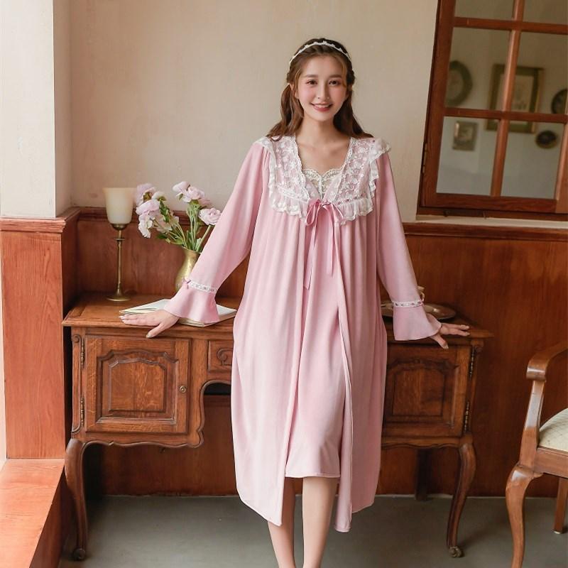 Fashion Thick Warm Velvet Women's Sexy Robe Sets Vintage Princess White Lace Sleepwear Suits Autumn Winter Homewear, Pink
Fashion Thick Warm Velvet Women's Sexy Robe Sets Vintage Princess White Lace Sleepwear Suits Autumn Winter Homewear, Pink