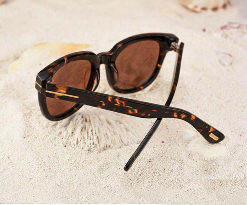 New Fashion Sunglasses Man Woman Eyewear Casual Designer Square Sun Glasses UV400 Lenses Trend Sunglasses TF With Box Free Shipping 211, White;black
New Fashion Sunglasses Man Woman Eyewear Casual Designer Square Sun Glasses UV400 Lenses Trend Sunglasses TF With Box Free Shipping 211, White;black