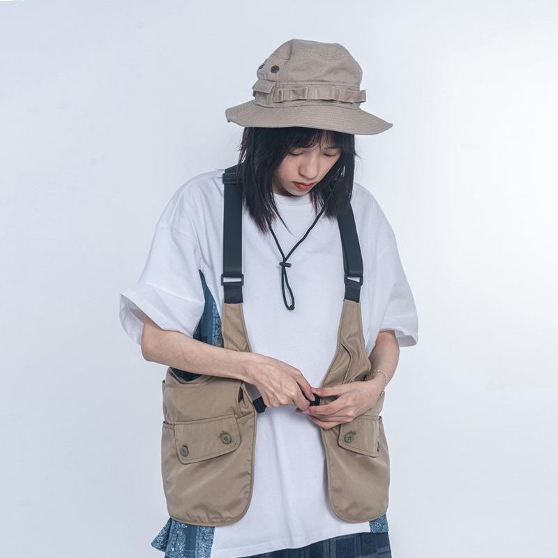 Function-Style Multi-pockets Work Vest Men's Loose-Fit Mesh Joint Adjustable Waistcoat Popular Brand Sleeveless Jacket1, Army green
Function-Style Multi-pockets Work Vest Men's Loose-Fit Mesh Joint Adjustable Waistcoat Popular Brand Sleeveless Jacket1, Army green