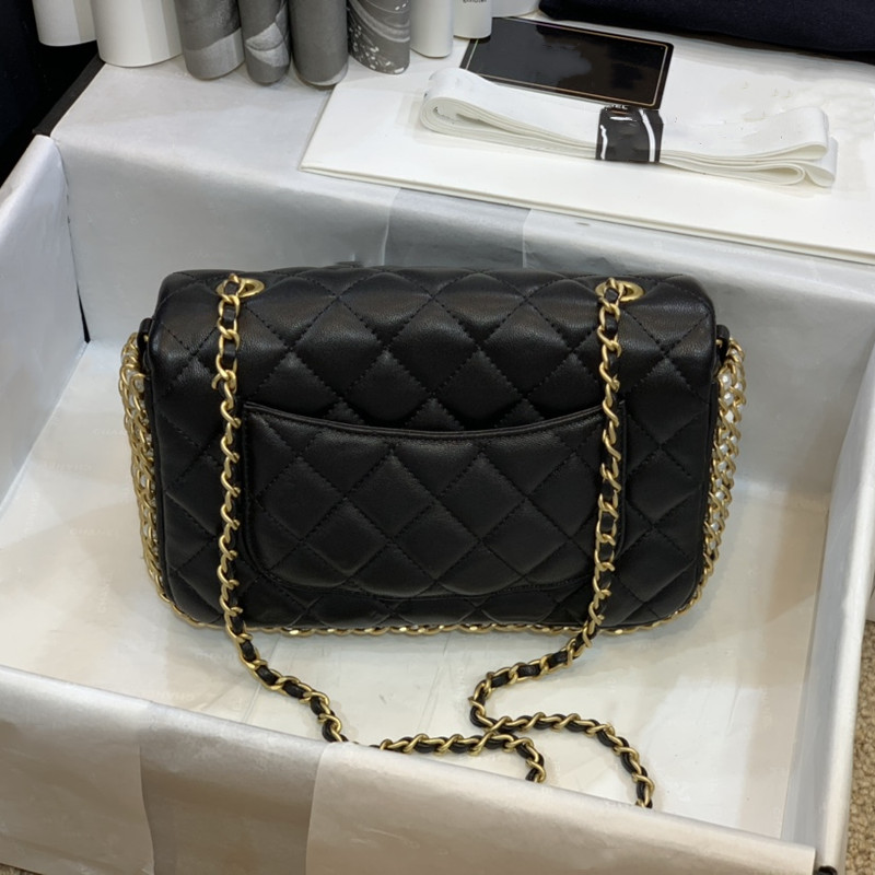 2020 new cover bag Heavy manufacturing diamond lattice bag Artificial pearl manufacturing 001100 Gold Metal Match Plain genuine leather
2020 new cover bag Heavy manufacturing diamond lattice bag Artificial pearl manufacturing 001100 Gold Metal Match Plain genuine leather