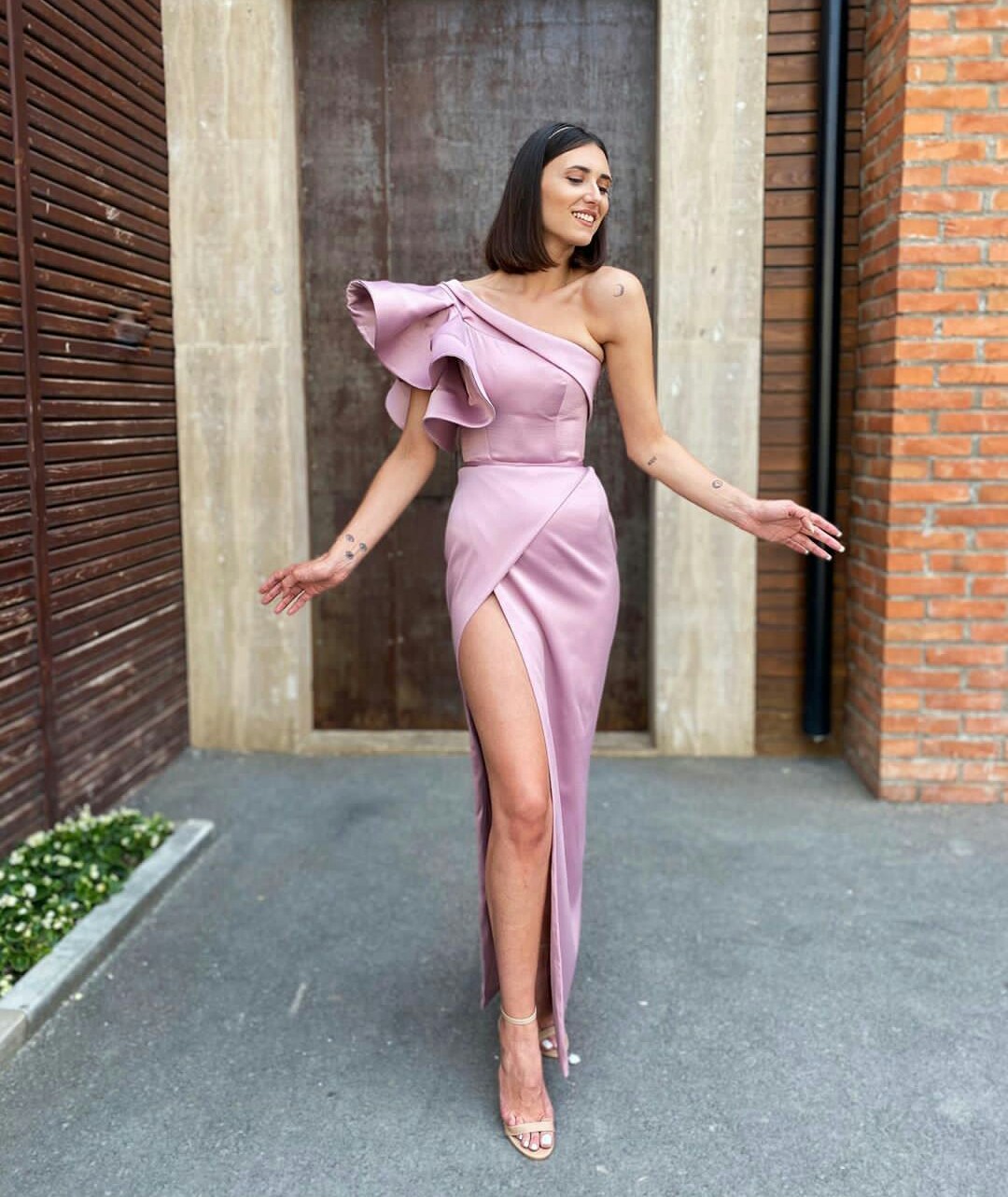 Light Purple Prom Dresses Sexy One Shoudder Front Split Evening Gowns Flower Sleeve Red Carpet Runway Fashion Dress robes