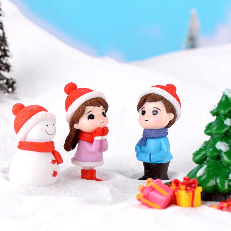 Mini Couple Snowman Statue Resin Craftwork Garden Miniature Micro Landscape Decoration Maison Christmas Good Quality
Mini Couple Snowman Statue Resin Craftwork Garden Miniature Micro Landscape Decoration Maison Christmas Good Quality