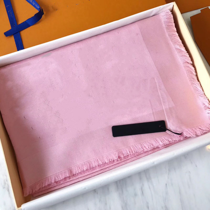 Hot Scarf for woman wool silk Scarf Women Scarves 2021 fashion square scarves size 180*70cm no box
Hot Scarf for woman wool silk Scarf Women Scarves 2021 fashion square scarves size 180*70cm no box