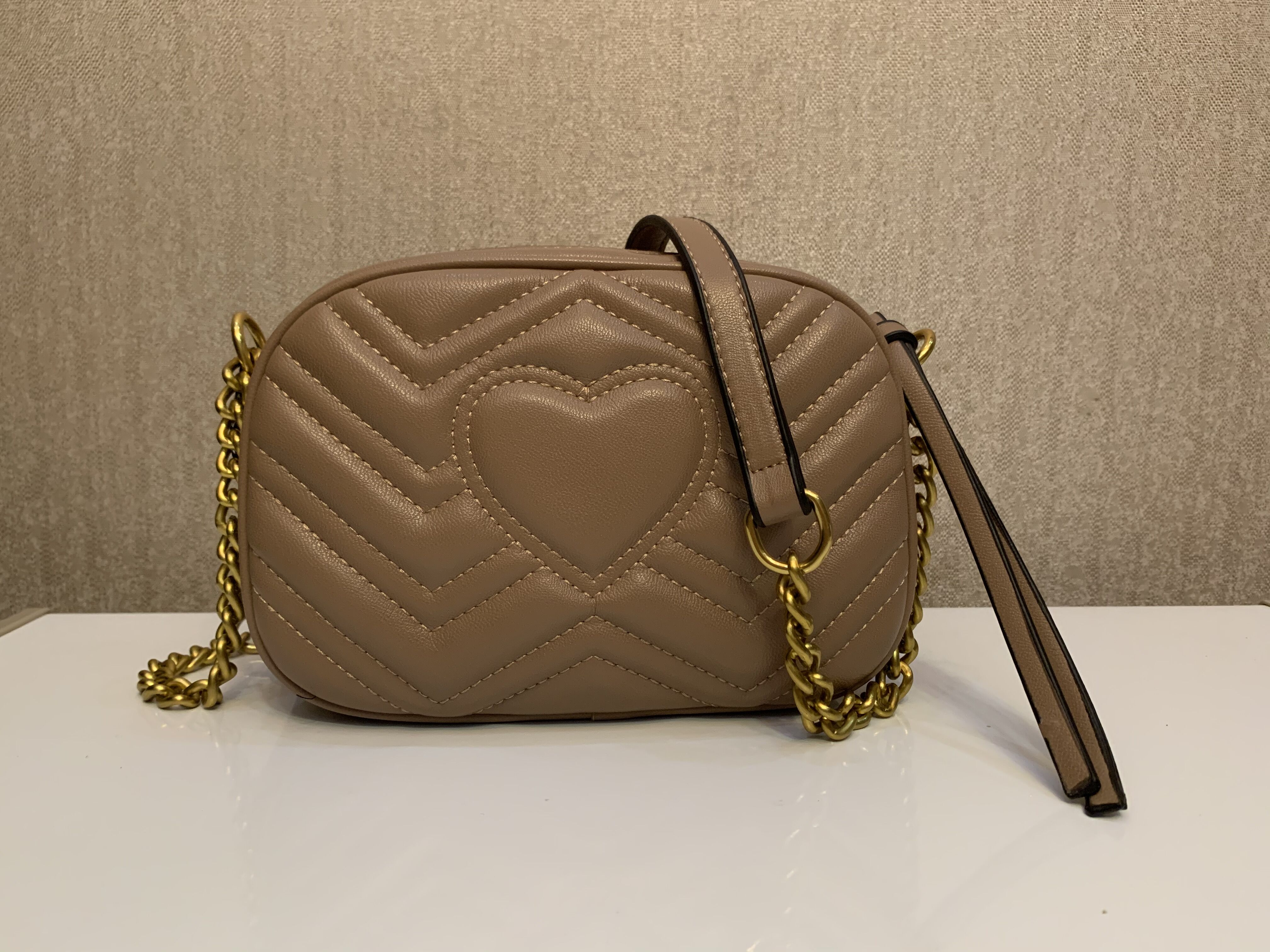 A4 New Women Fashion handbag Famous Designer Disco Shoulder Bag Women's Tassel SOHO Bags 308364 Free shipping, Red
A4 New Women Fashion handbag Famous Designer Disco Shoulder Bag Women's Tassel SOHO Bags 308364 Free shipping, Red