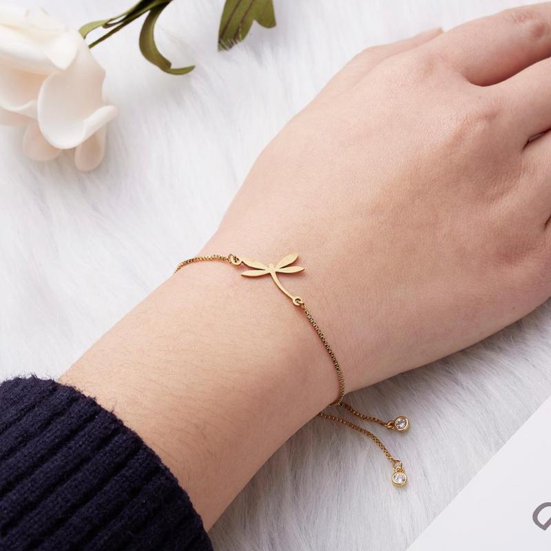 Charm Bracelets Women's Simple Golden Dragonfly Insect Pendant Stainless Steel Chain Link Female Bracelet For Gift Jewelry
Charm Bracelets Women's Simple Golden Dragonfly Insect Pendant Stainless Steel Chain Link Female Bracelet For Gift Jewelry