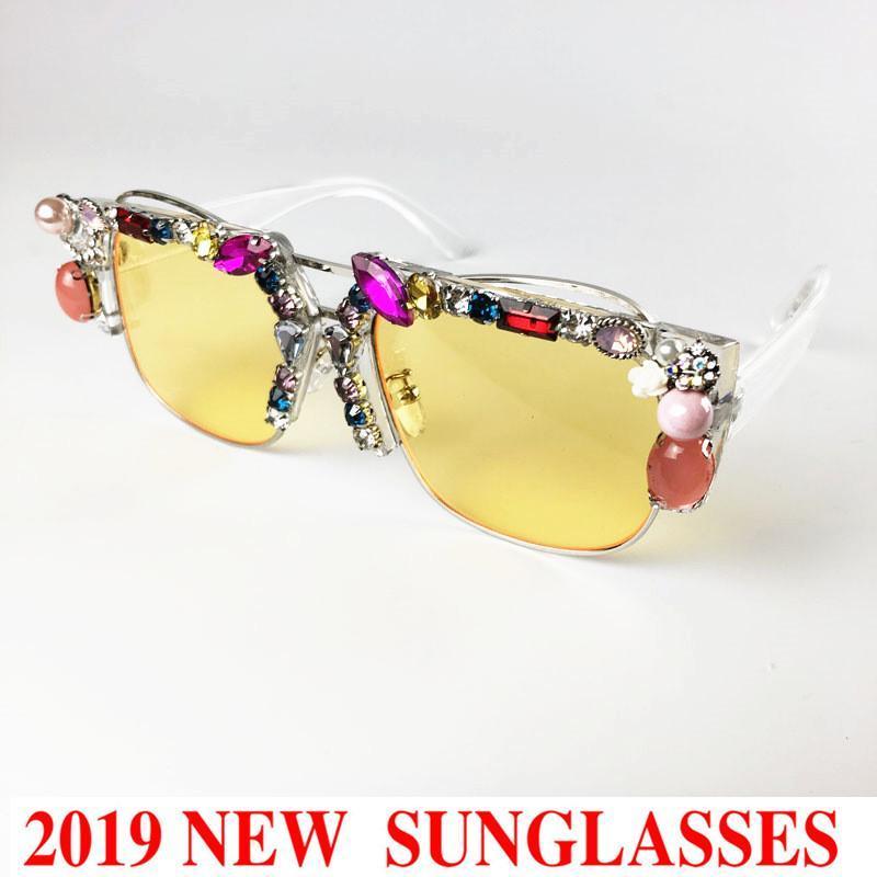 2020 Fashion Sunglasses Women Brand Designer Rhinestone Square Sunglasses Vintage Women's Clear Diamond Eyeglasses shades NX1
2020 Fashion Sunglasses Women Brand Designer Rhinestone Square Sunglasses Vintage Women's Clear Diamond Eyeglasses shades NX1