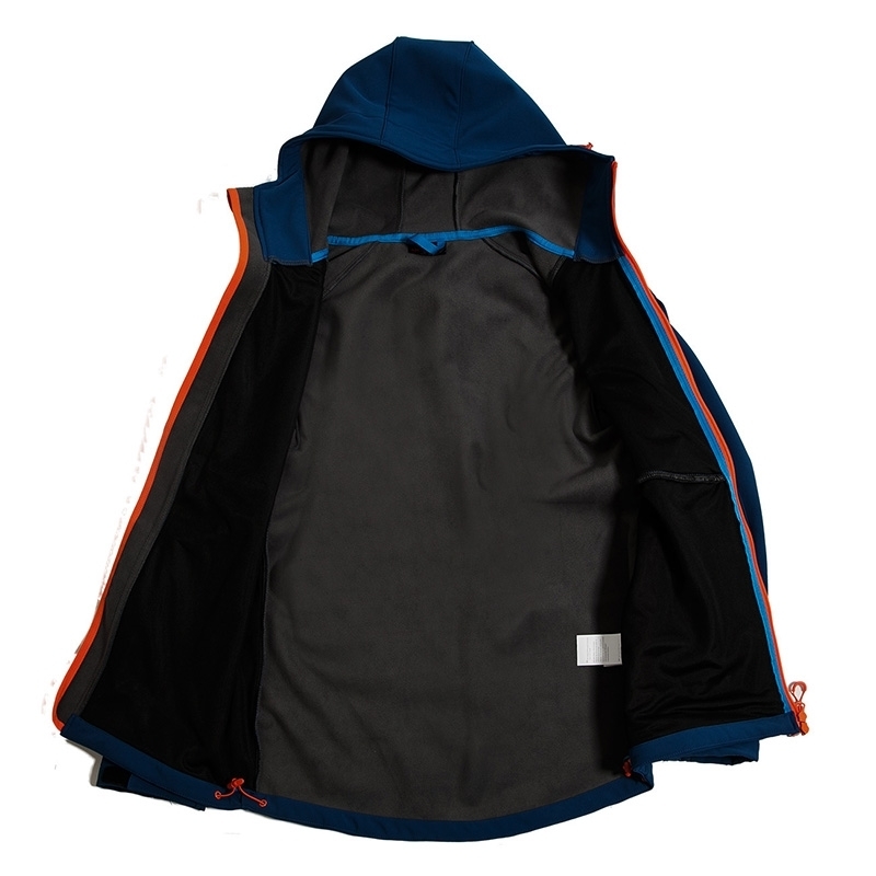 Spring Autumn Outdoor Man Soft shell Jacket Waterproof Thermal Hooded Coat Anti-UV Breathable Men Camping Hiking Jacket 201128