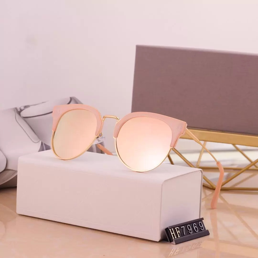 wholesale luxury designer sunglasses for men women pilot sunglasses high quality 7969 Classic fashion Adumbral eyewear accessories lunettes de soleil with case
wholesale luxury designer sunglasses for men women pilot sunglasses high quality 7969 Classic fashion Adumbral eyewear accessories lunettes de soleil with case