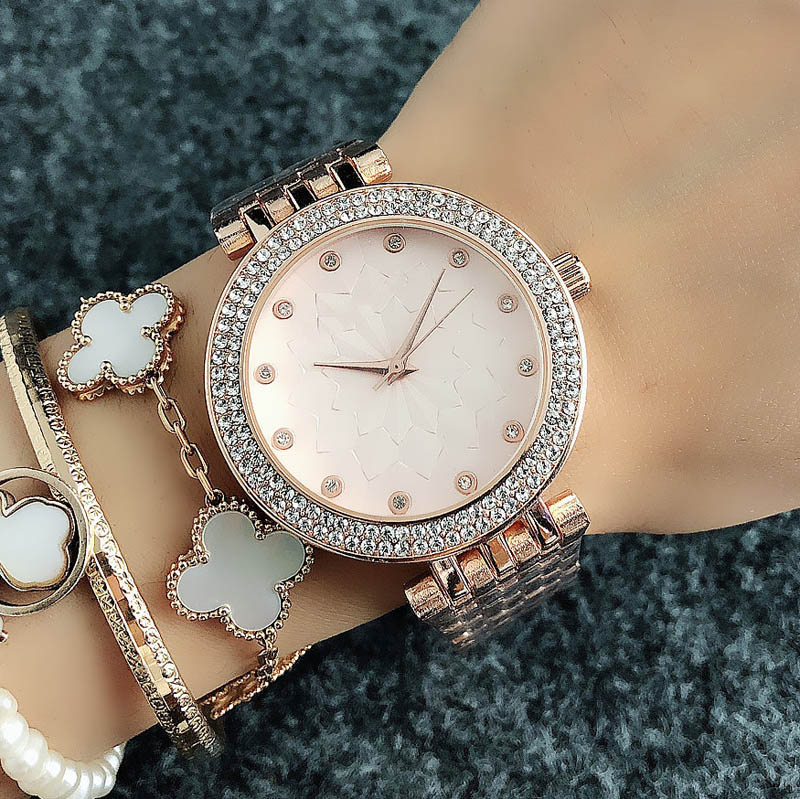 Fashion M crystal design Brand Watches women Girl style Metal steel band Quartz Wrist Watch M101, Gold silver
Fashion M crystal design Brand Watches women Girl style Metal steel band Quartz Wrist Watch M101, Gold silver