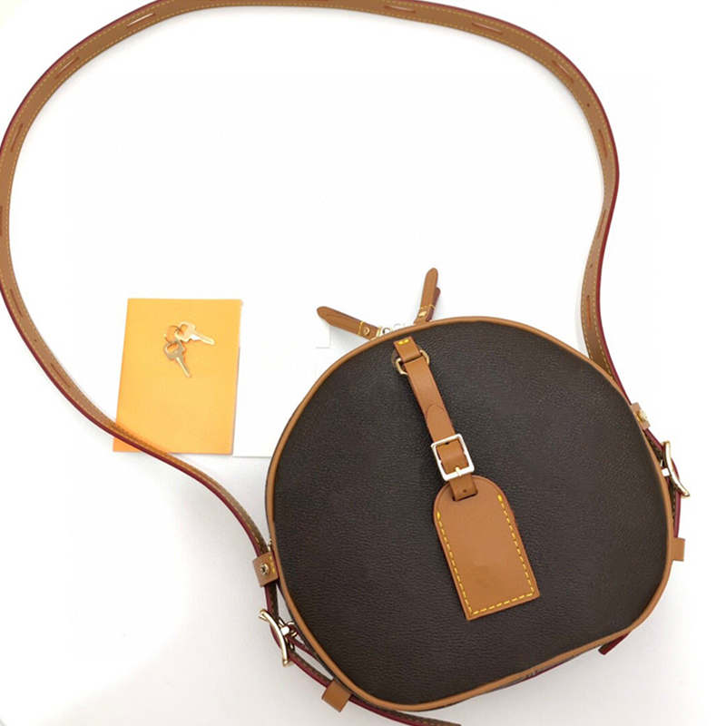 Luxurys Designers Bags Round Pendant Bag Casual Women's Fashion Tassel Quilting Bag Mini Round The Single Nbxga
Luxurys Designers Bags Round Pendant Bag Casual Women's Fashion Tassel Quilting Bag Mini Round The Single Nbxga