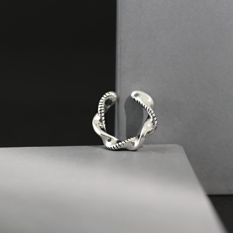 Twist No Piercing Wrap Cartilago Thai Silver Color For Women Girls Punk Gothic Jewelry SD2262
Twist No Piercing Wrap Cartilago Thai Silver Color For Women Girls Punk Gothic Jewelry SD2262