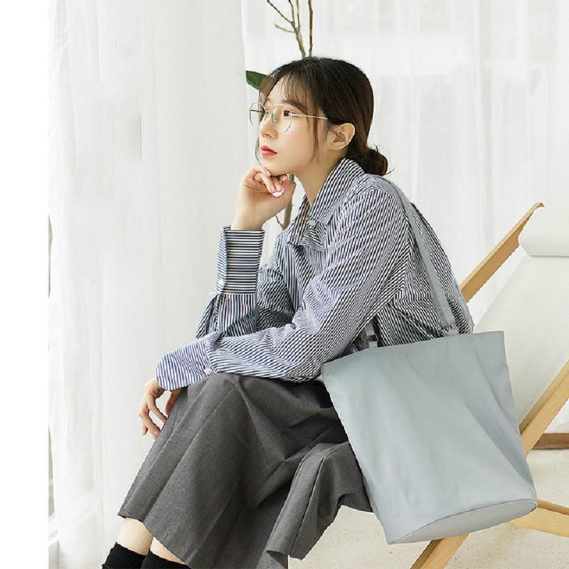 Portable Nylon Storage Bag Women's One Shoulder Shopping Bag Casual Light Tote High Capacity Grocery Finisher Home Organizer1
Portable Nylon Storage Bag Women's One Shoulder Shopping Bag Casual Light Tote High Capacity Grocery Finisher Home Organizer1