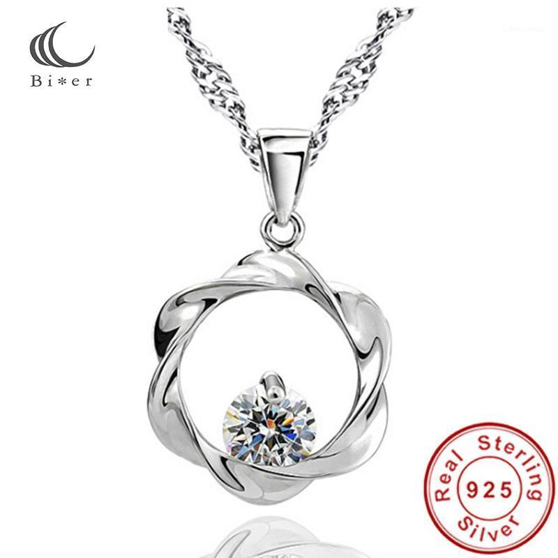 Pendant Necklaces Silver Color Water-Wave Shaped Round Inlaid Zircon Lover Romantic Women Necklace Charm Accessories
Pendant Necklaces Silver Color Water-Wave Shaped Round Inlaid Zircon Lover Romantic Women Necklace Charm Accessories