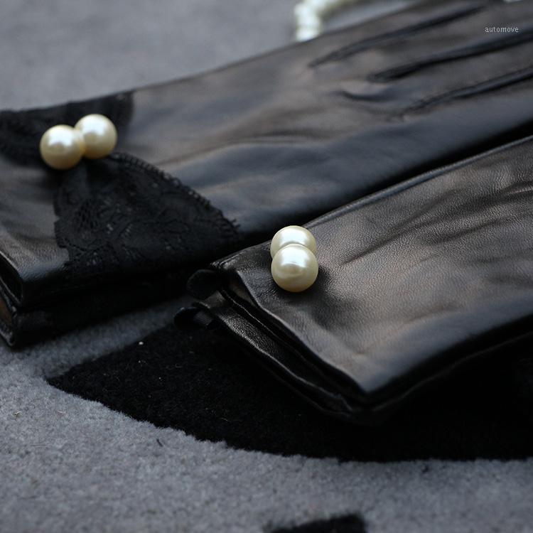 Lambskin Gloves Short Paragraph Plus Cashmere Thickened Winter Warm Driving Lace Leather Gloves1
Lambskin Gloves Short Paragraph Plus Cashmere Thickened Winter Warm Driving Lace Leather Gloves1