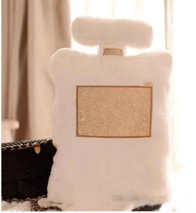 2020 Classic brand pattern cushion 50x30cm perfume bottle shape cushion black white pillow luxury fashion design logo pillow, A2
2020 Classic brand pattern cushion 50x30cm perfume bottle shape cushion black white pillow luxury fashion design logo pillow, A2