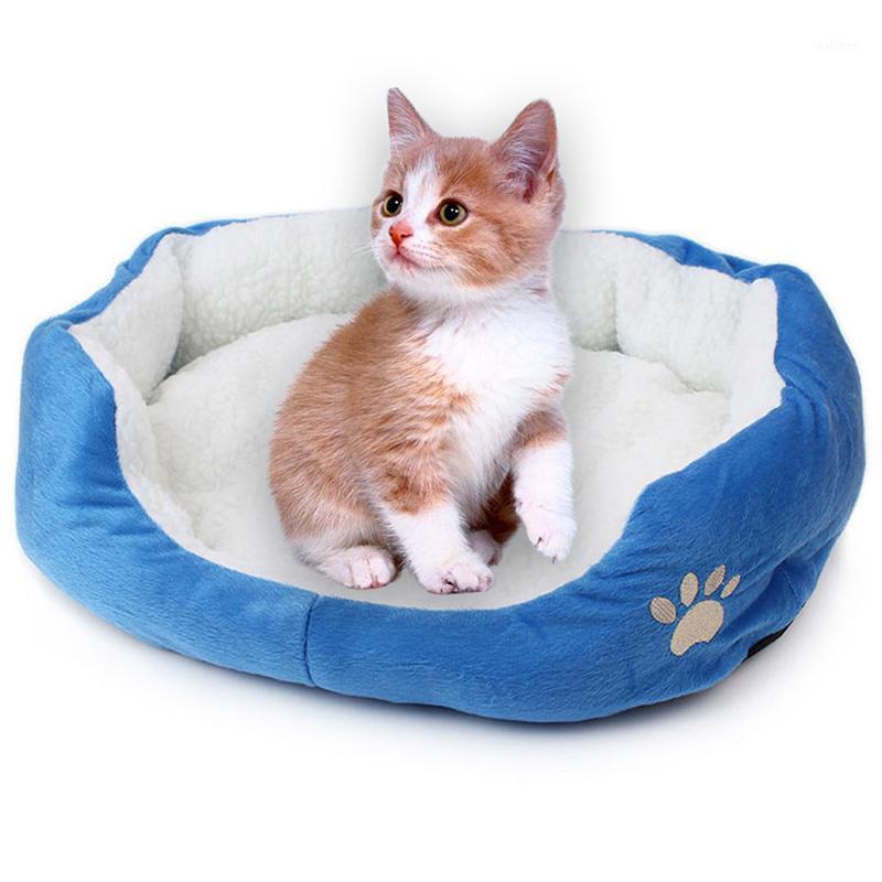 Soft Fleece Pet Bed Winter Warm Dog Cat Sleeping Mat Waterproof Pet House Puppy Cat Rest Cushion Sleeping Cover1
Soft Fleece Pet Bed Winter Warm Dog Cat Sleeping Mat Waterproof Pet House Puppy Cat Rest Cushion Sleeping Cover1