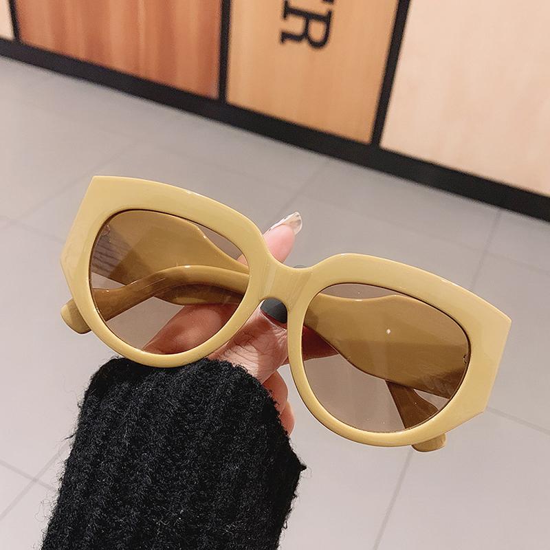 2021 New Fashion Big Frame Square Sunglasses Women Brand Designer Cute Color Sun Glasses Female Driving Shades Oculos Feminino
2021 New Fashion Big Frame Square Sunglasses Women Brand Designer Cute Color Sun Glasses Female Driving Shades Oculos Feminino