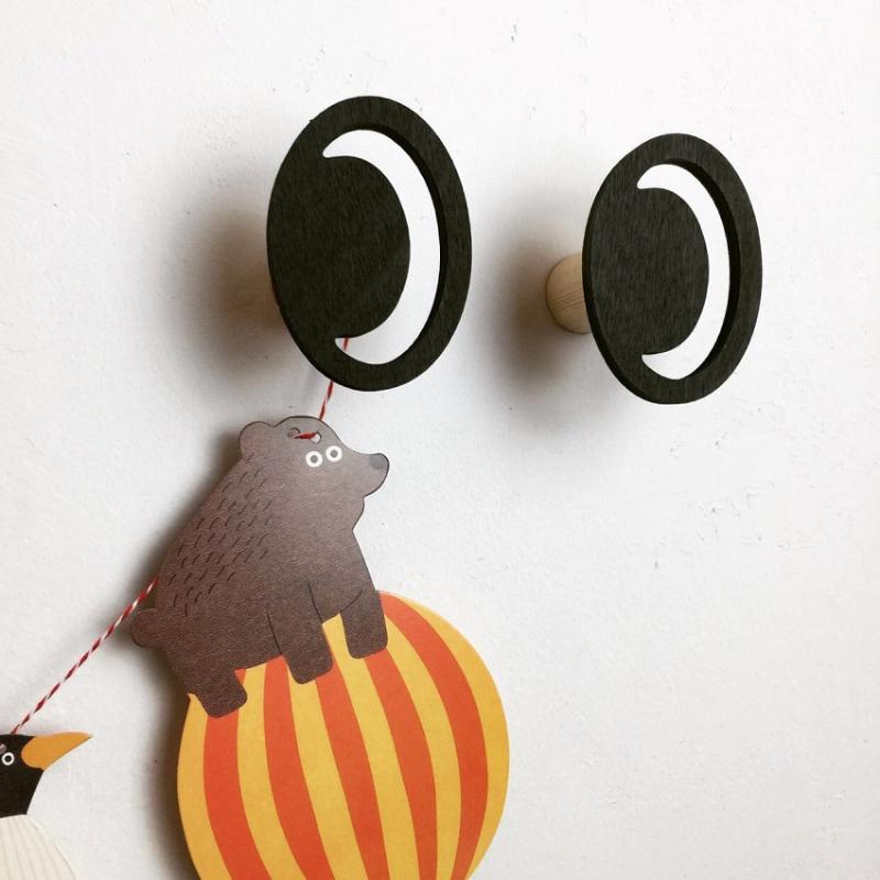 Decoration Wall INS Style Eye Shape Wooden Clothes Hook For Kids Room Wall Decorate Children Room Eco Friendly Home Decor
Decoration Wall INS Style Eye Shape Wooden Clothes Hook For Kids Room Wall Decorate Children Room Eco Friendly Home Decor